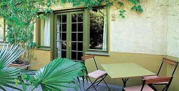 Villa Verdi Guesthouse Windhoek Exterior photo
